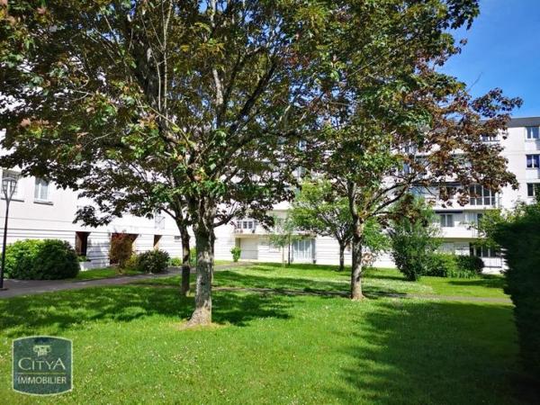 Appartement à louer 4 pièces 73.03m²