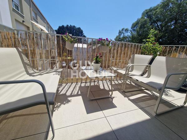 VANNES À DEUX PAS DU PARC DE KÉRIZAC T2 AVEC TERRASSE