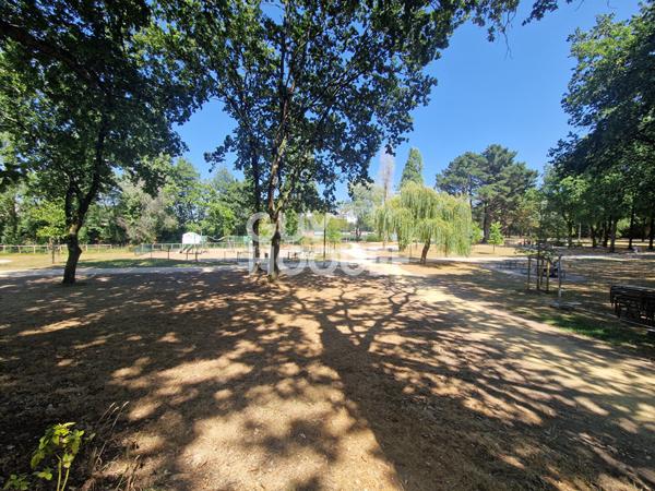 VANNES À DEUX PAS DU PARC DE KÉRIZAC T2 AVEC TERRASSE