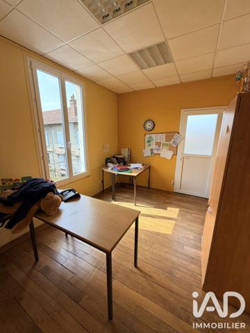 Immeuble à vendre 710 m² Provins