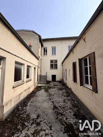 Immeuble à vendre 710 m² Provins