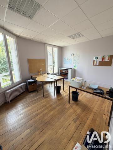 Immeuble à vendre 710 m² Provins