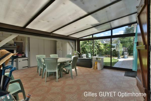 10MN de BERNAY T7 151M² 185000€ avec garage et terrain de 500M² ( Bourg avec commerces)