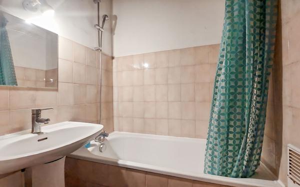 Appartement à vendre    3 pièces • 54,99 m2 Sisteron