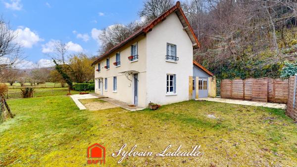 Maison de 130 m2 sur 3277 m2 de terrain avec piscine