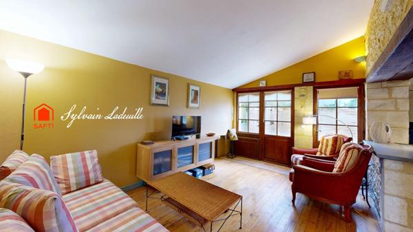 Maison de 130 m2 sur 3277 m2 de terrain avec piscine