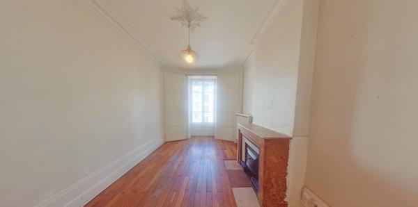 APPARTEMENT T2 A LOUER - LYON 7EME ARRONDISSEMENT Pasteur 64.09 m 2 915 € charges comprises par mois