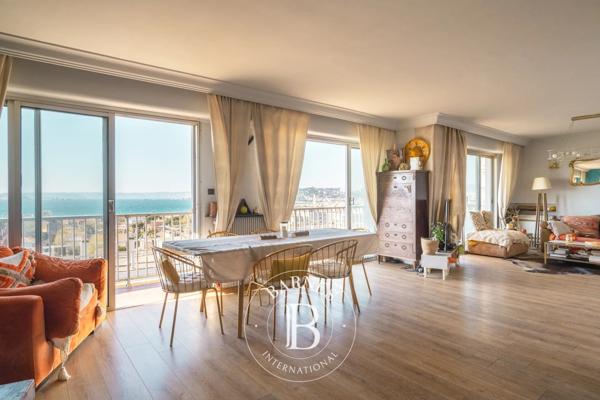 Marseille 8ème, Appartement 3 Chambres -  154 m² à vendre