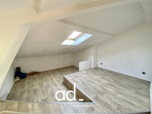 DUPLEX AVEC TERRASSE, PORT DE LA ROCHELLE
