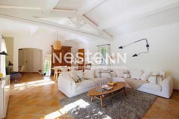 A VENDRE Maison 147 m2+ Véranda 25m2 + piscine + proche centre