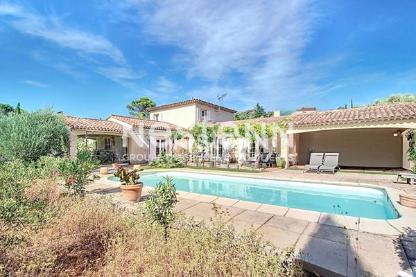 A VENDRE Maison 147 m2+ Véranda 25m2 + piscine + proche centre