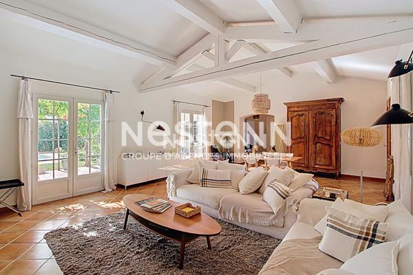 A VENDRE Maison 147 m2+ Véranda 25m2 + piscine + proche centre