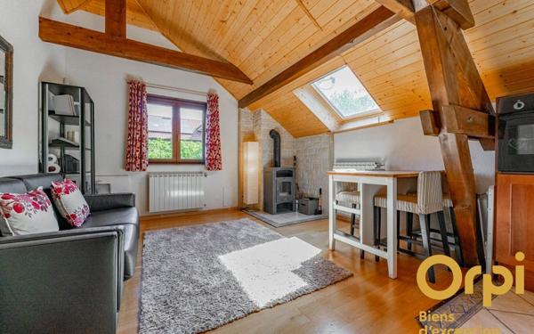 Maison à vendre    7 pièces • 250 m2 Neydens