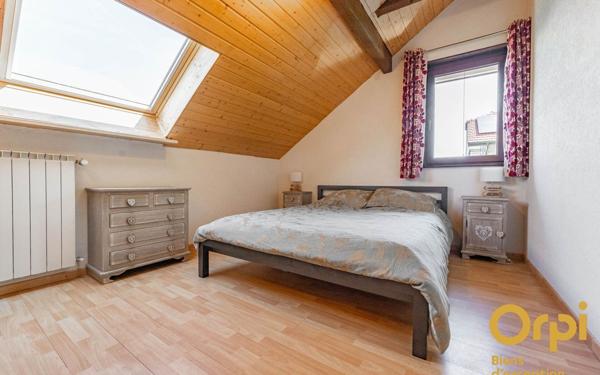 Maison à vendre    7 pièces • 250 m2 Neydens