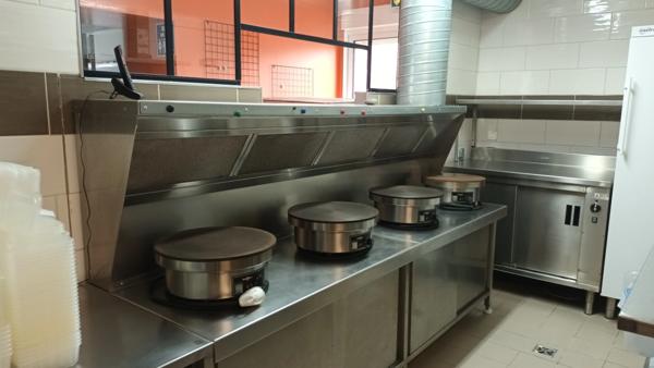 PLONEOUR LANVERN (29) FDC CREPERIE PURE 150M2