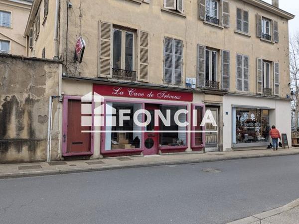 Location Local commercial 2 pièces 52 m² - 2 RUE DU PALAIS Trevoux 01600