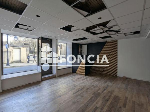 Location Local commercial 2 pièces 52 m² - 2 RUE DU PALAIS Trevoux 01600
