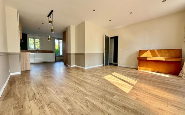Maison à vendre    4 pièces • 101,84 m2 Villiers-sur-Marne