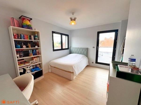 MAISON D’ARCHITECTE CONTEMPORAINE (2012) – HABITABLE DE PLAIN-PIED  – AULNOY-LEZ-VALENCIENNES