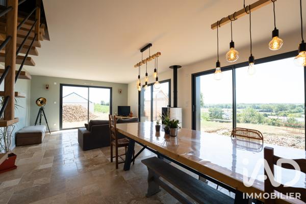 Maison à vendre 5 pièces 121,51 m² Doué-en-Anjou