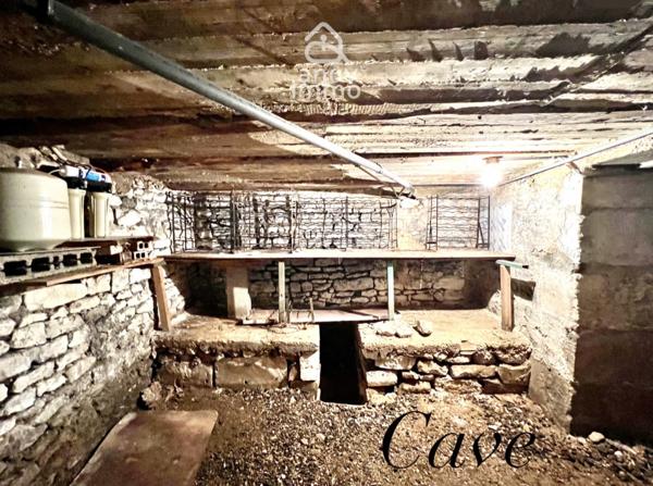 Maison
                                                                                                                                                                                                                                                                                                                        5 pièce(s)                                                                                                                                                                                                          4 chambre(s)                                                                                                                                                                                                          157  m²