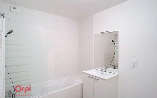 Appartement à louer    3 pièces • 59,69 m2 Rezé