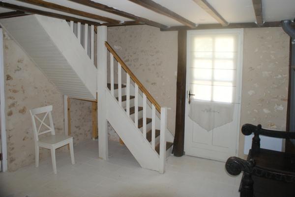 A VOIR. Belle maison en pierre de 4 chambres avec dépendances et vues sur terrain d'environ 2811m2