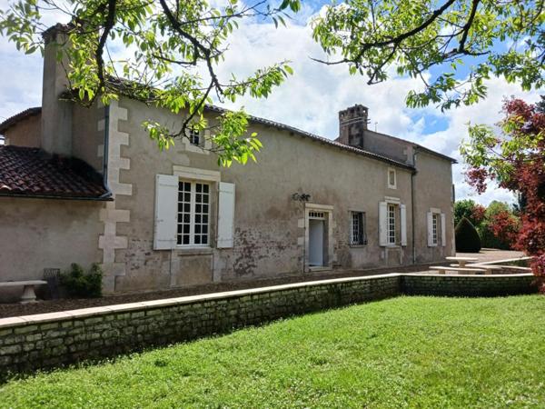 Propriété d'exception proche Futuroscope