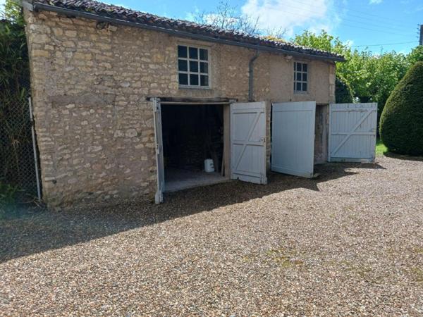 Propriété d'exception proche Futuroscope