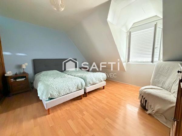 Maison familiale - 6 pièces - 141 m²