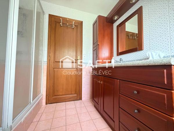 Maison familiale - 6 pièces - 141 m²
