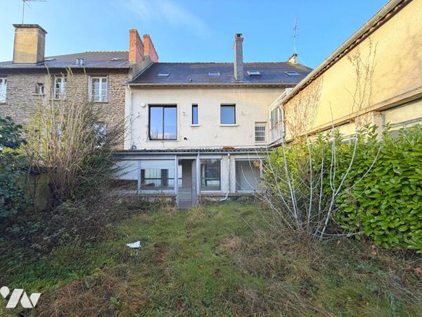 IMMEUBLE RUE DE VERN AVEC JARDIN !