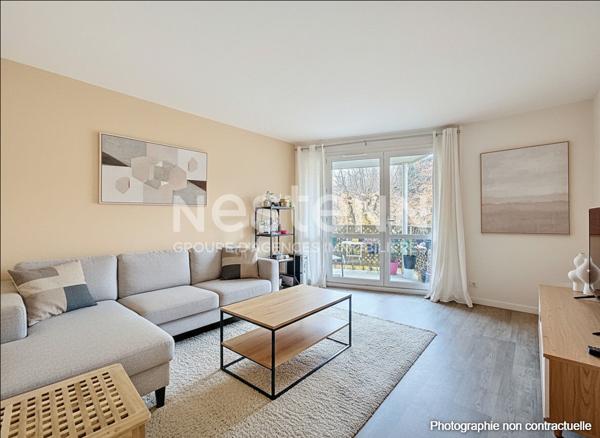 A vendre à LONGJUMEAU Appartement 4 pièces avec 3 chambres, balcon, cave et place de parking