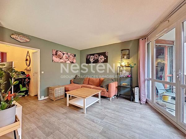 A vendre à LONGJUMEAU Appartement 4 pièces avec 3 chambres, balcon, cave et place de parking