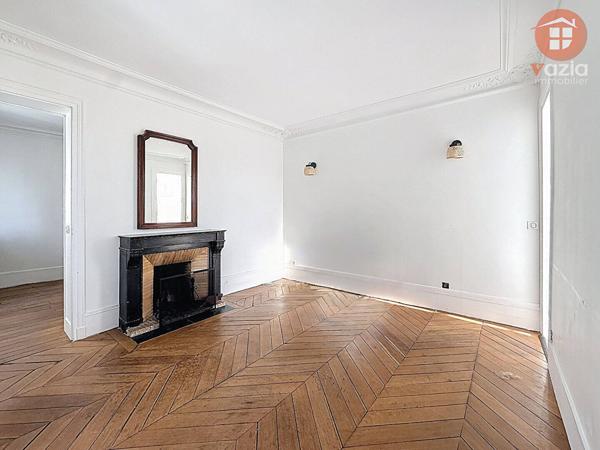 Appartement à vendre - Paris 18e  Arrondissement 3 pièces de 54 m²