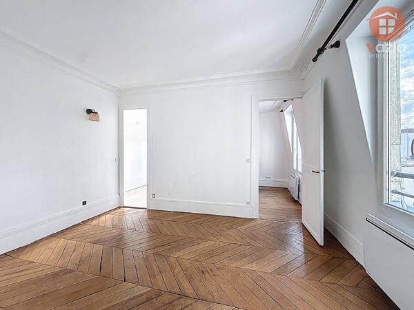 Appartement à vendre - Paris 18e  Arrondissement 3 pièces de 54 m²