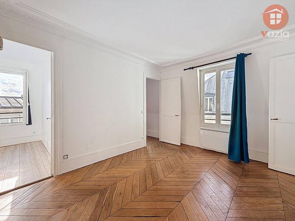 Appartement à vendre - Paris 18e  Arrondissement 3 pièces de 54 m²