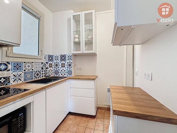 Appartement à vendre - Paris 18e  Arrondissement 3 pièces de 54 m²