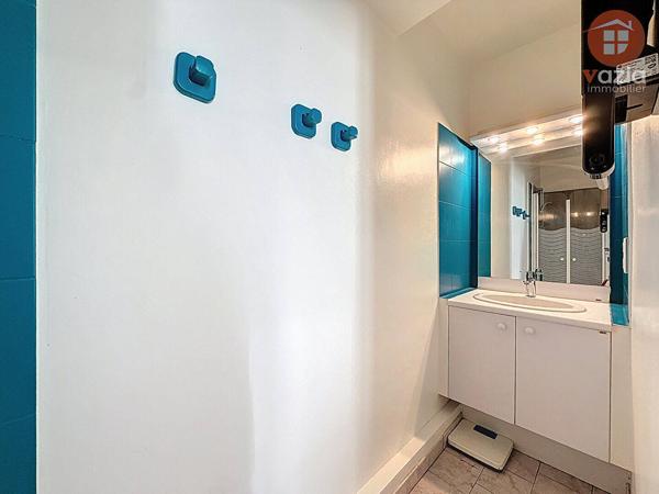Appartement à vendre - Paris 18e  Arrondissement 3 pièces de 54 m²