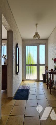 Maison traditionnelle 6 pièces d'environ 135m² sur une parcelle de 1700 m²