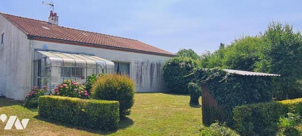 Maison traditionnelle 6 pièces d'environ 135m² sur une parcelle de 1700 m²