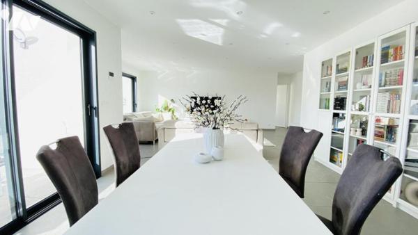 ✨ Maison contemporaine 2025 – 150 m² – Piscine – Centre bourg de Plescop ✨