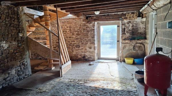 Fermette à vendre à Saint-Denis-de-Gastines en Mayenne (53500), ref : 53077-17