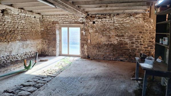 Fermette à vendre à Saint-Denis-de-Gastines en Mayenne (53500), ref : 53077-17