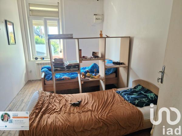 Maison 5 pièces de 76 m² à Hautmont (59330)