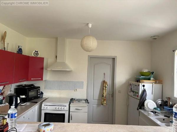 Vente                                                      Maison
                        
                     4 pièces                      92 m2                     à Sainte-Bazeille