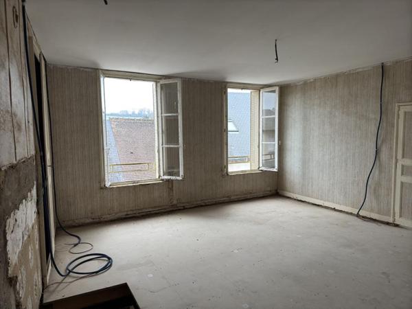 Maison Vibraye 6 pièce(s) 155 m2 et dépendances 150 m²