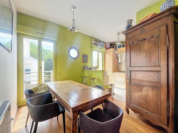 Vente Appartement102,26 m² - 5 Pièces - PARIS (75015)