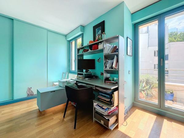 Vente Appartement102,26 m² - 5 Pièces - PARIS (75015)