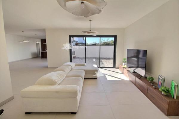 Maison Niort 4 pièce(s) 140.24 m2